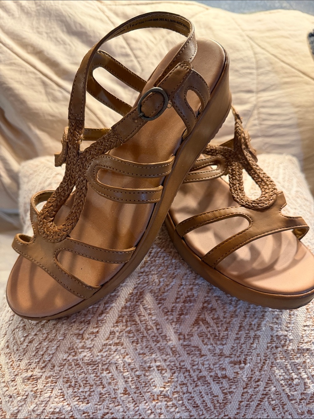 Baretraps Braided T-Strap